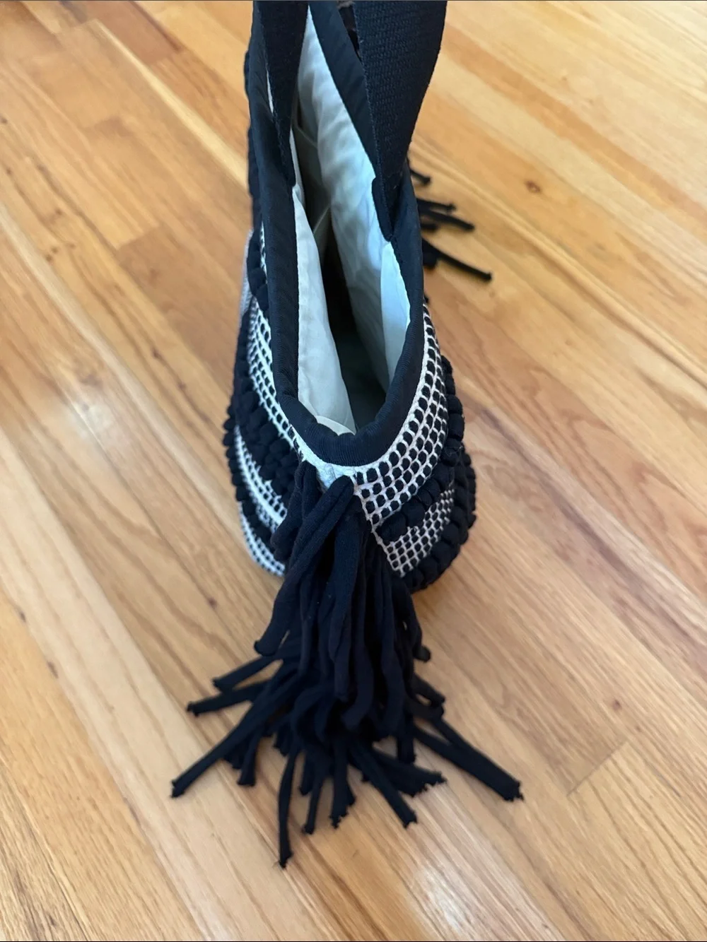 N/A chic black
